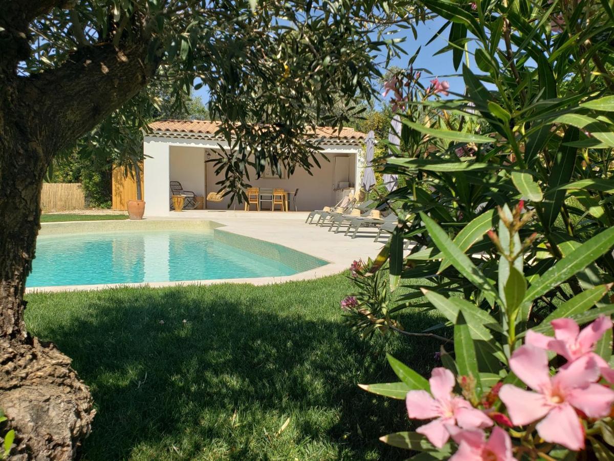 Bed and Breakfast La Bastide D'Alix Эгюий Экстерьер фото