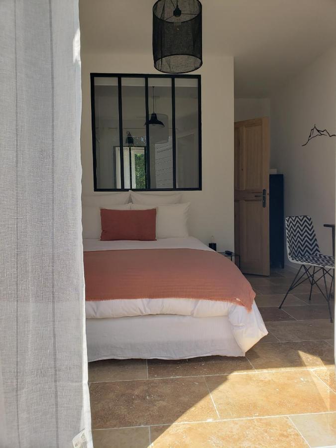 Bed and Breakfast La Bastide D'Alix Эгюий Экстерьер фото