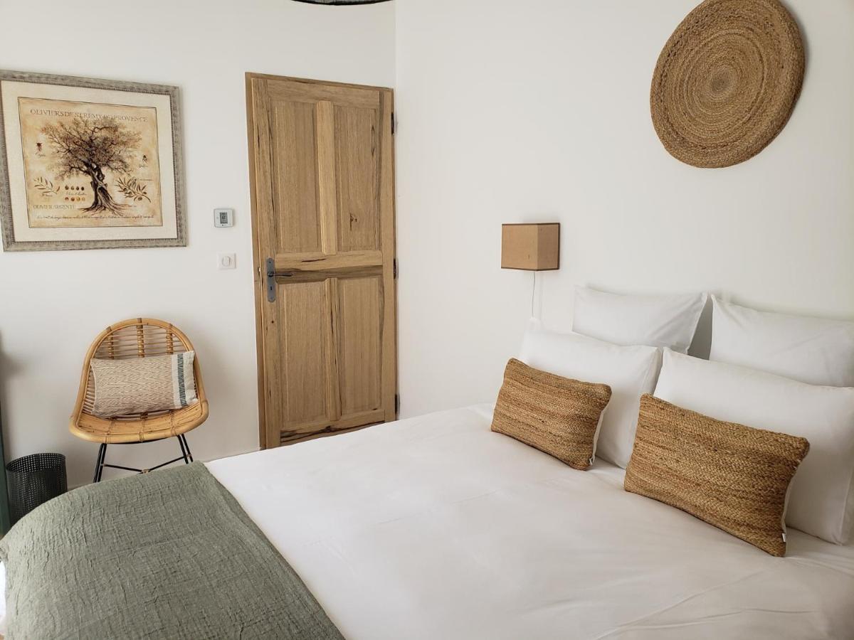 Bed and Breakfast La Bastide D'Alix Эгюий Экстерьер фото