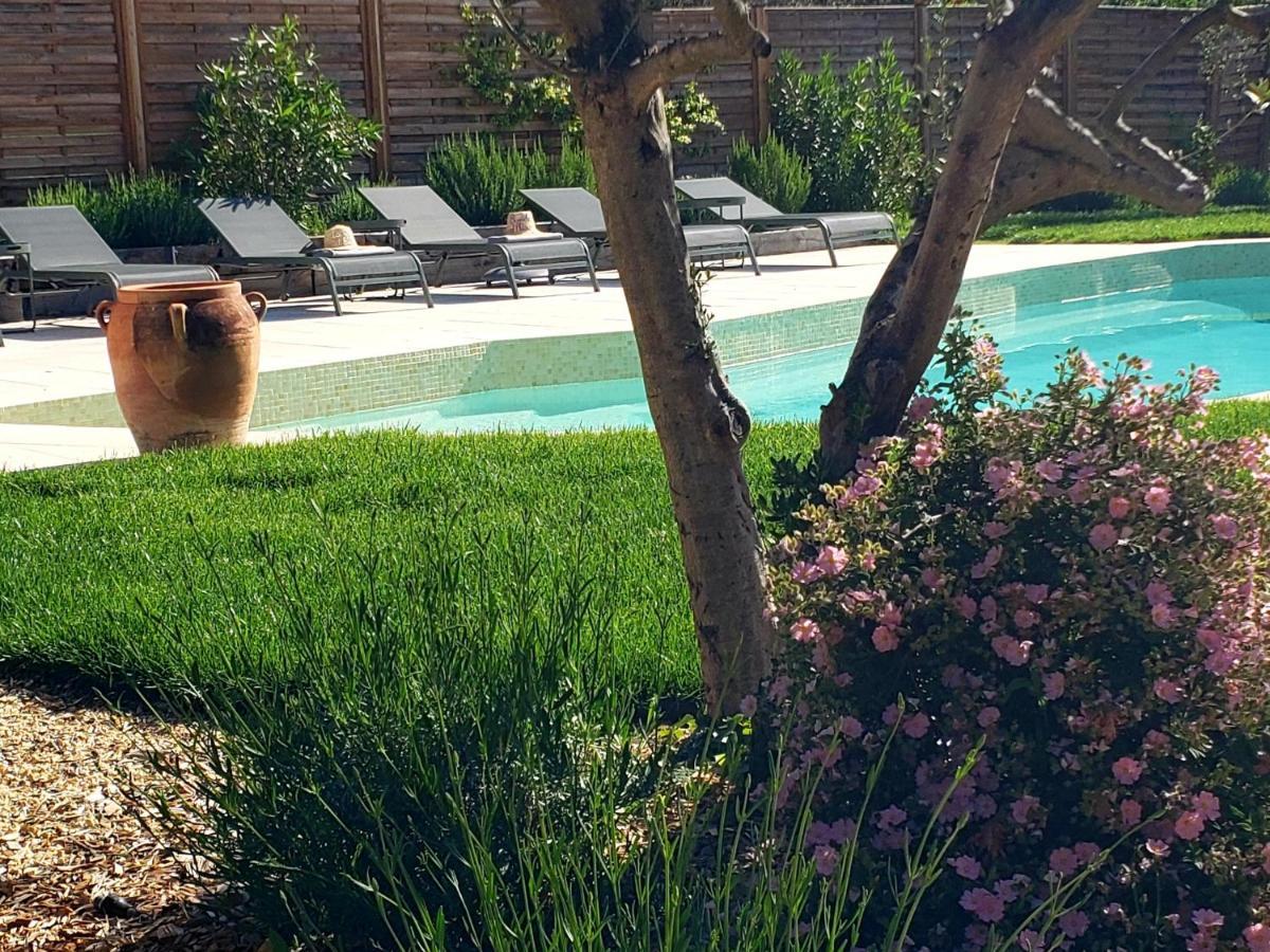 Bed and Breakfast La Bastide D'Alix Эгюий Экстерьер фото