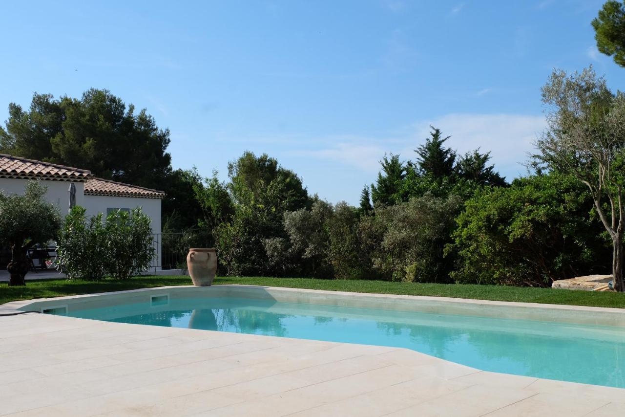 Bed and Breakfast La Bastide D'Alix Эгюий Экстерьер фото
