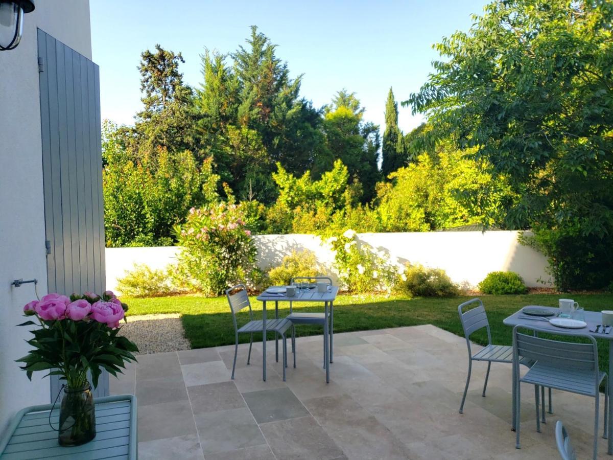 Bed and Breakfast La Bastide D'Alix Эгюий Экстерьер фото