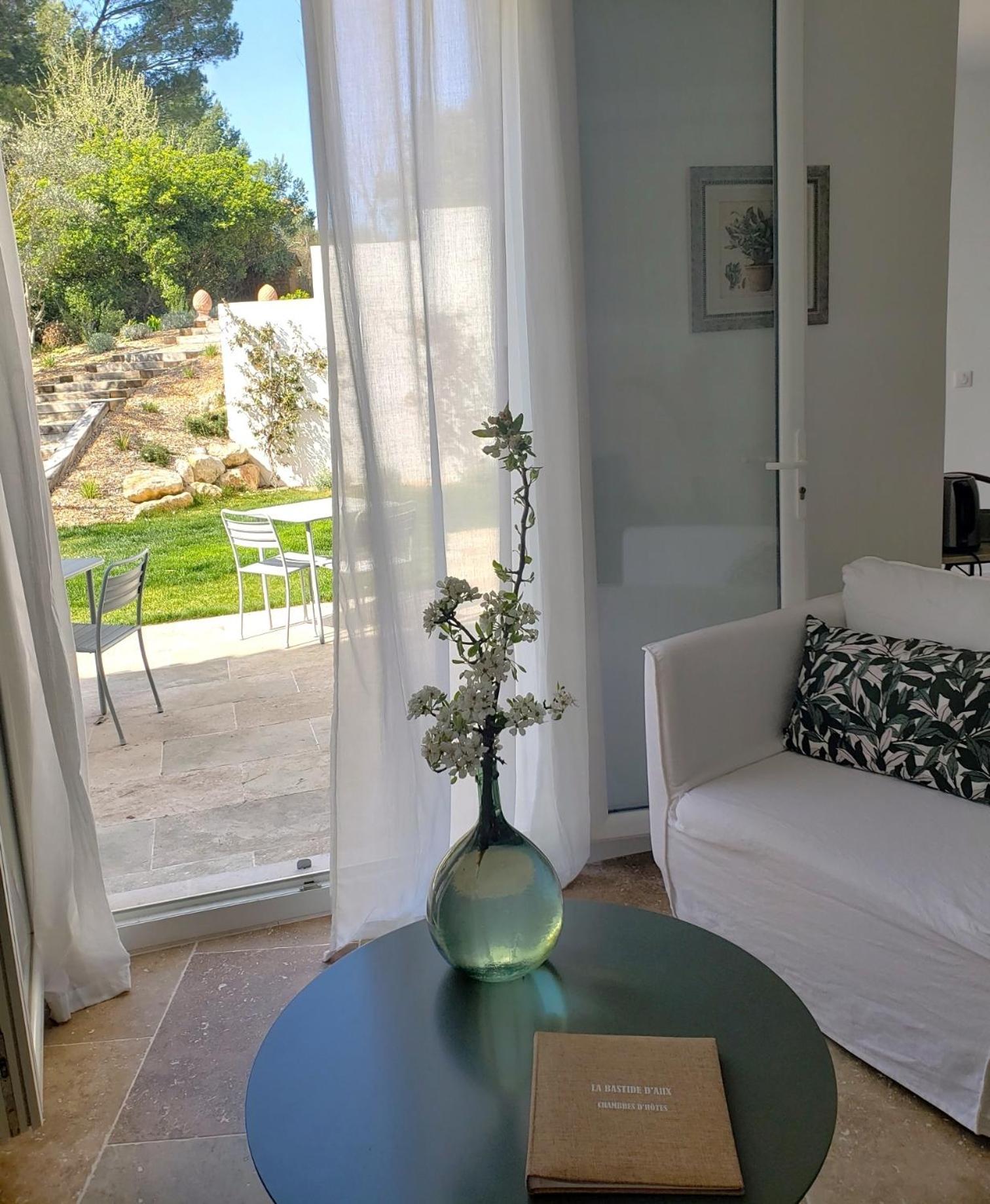 Bed and Breakfast La Bastide D'Alix Эгюий Экстерьер фото