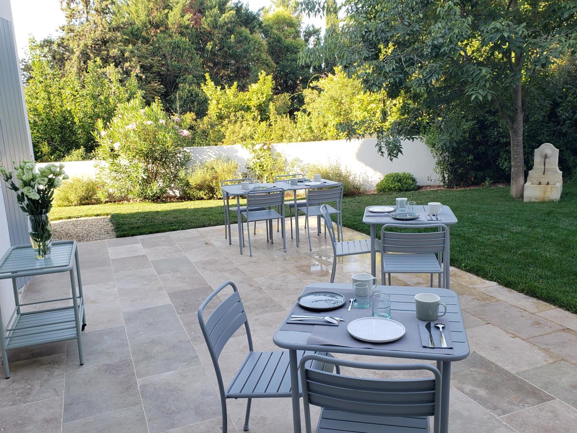 Bed and Breakfast La Bastide D'Alix Эгюий Экстерьер фото