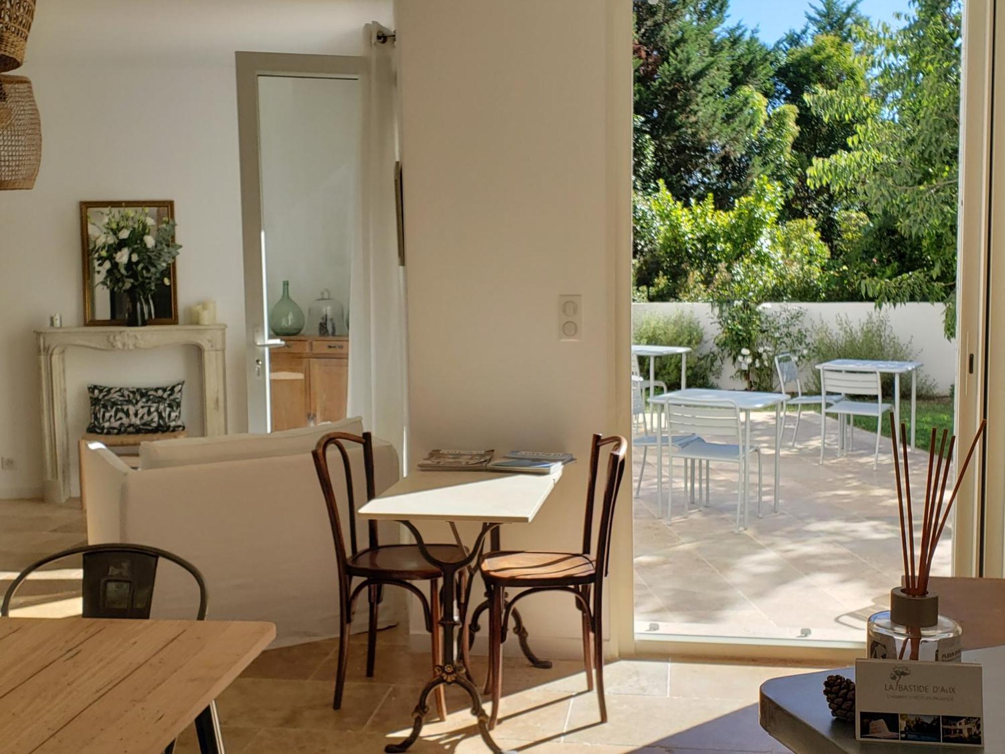 Bed and Breakfast La Bastide D'Alix Эгюий Экстерьер фото